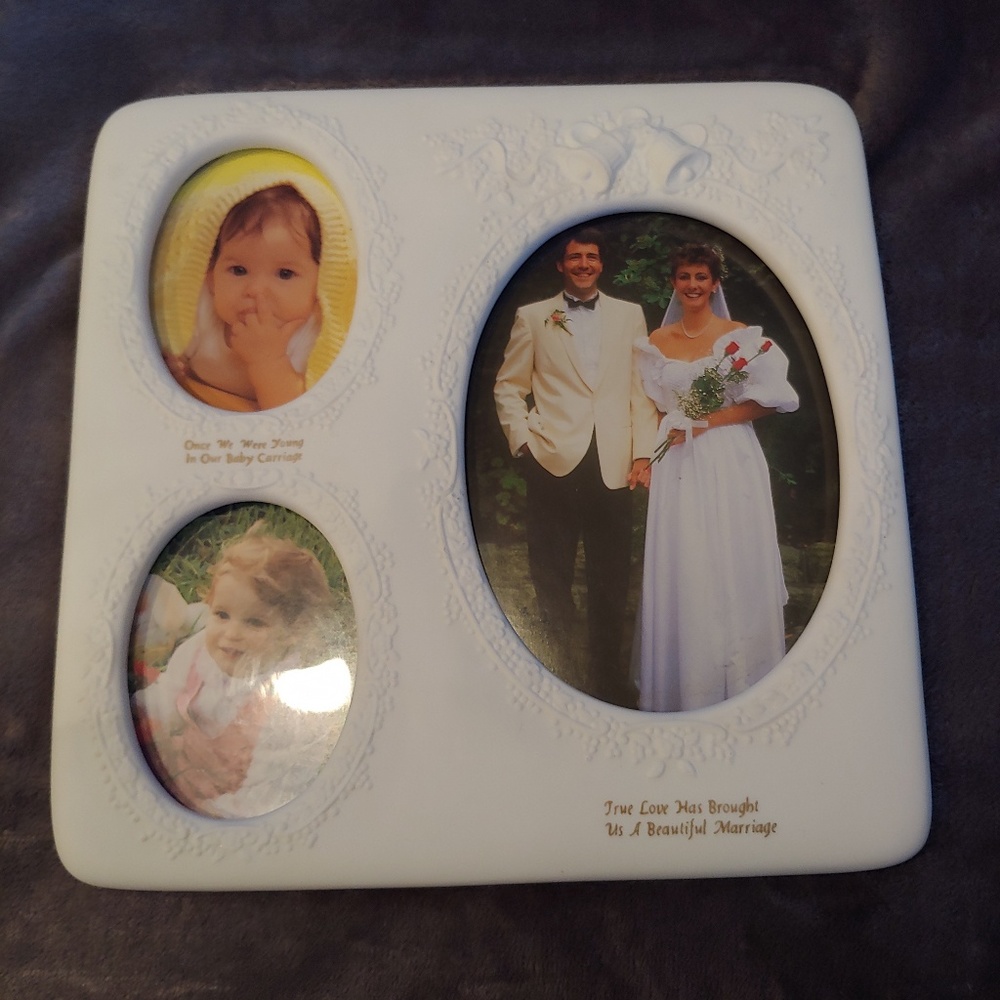 Wedding picture frame
